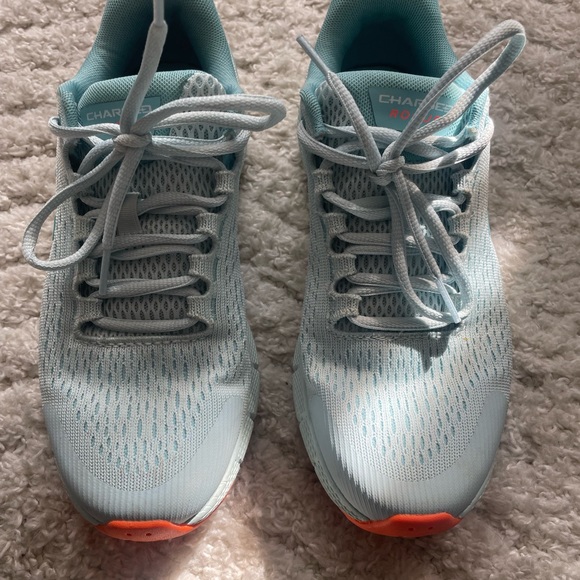 Women’s under armour sneaker - Picture 3 of 5